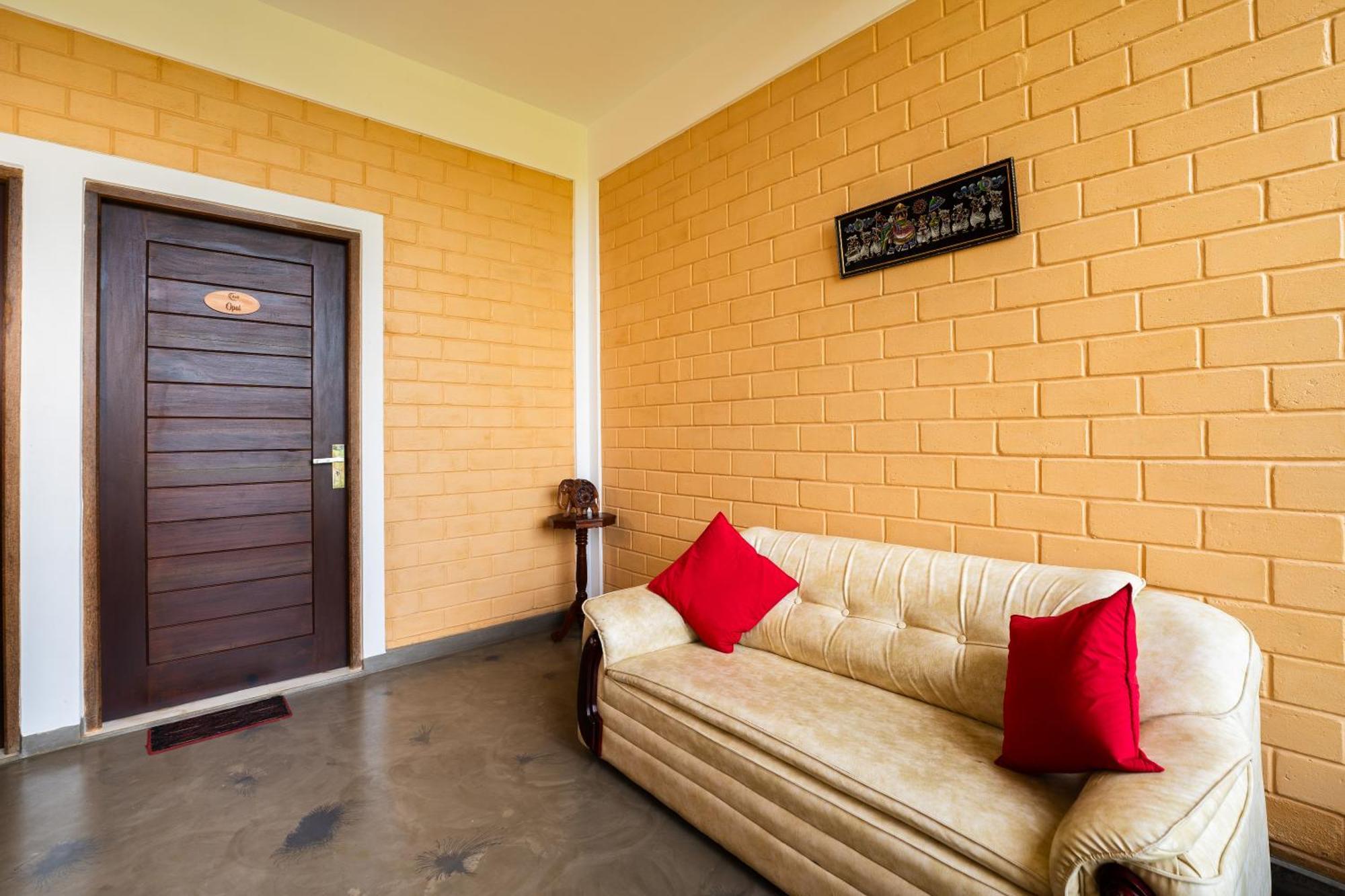Bliss Blessings Villa & Spa - Hikkaduwa Bagian luar foto