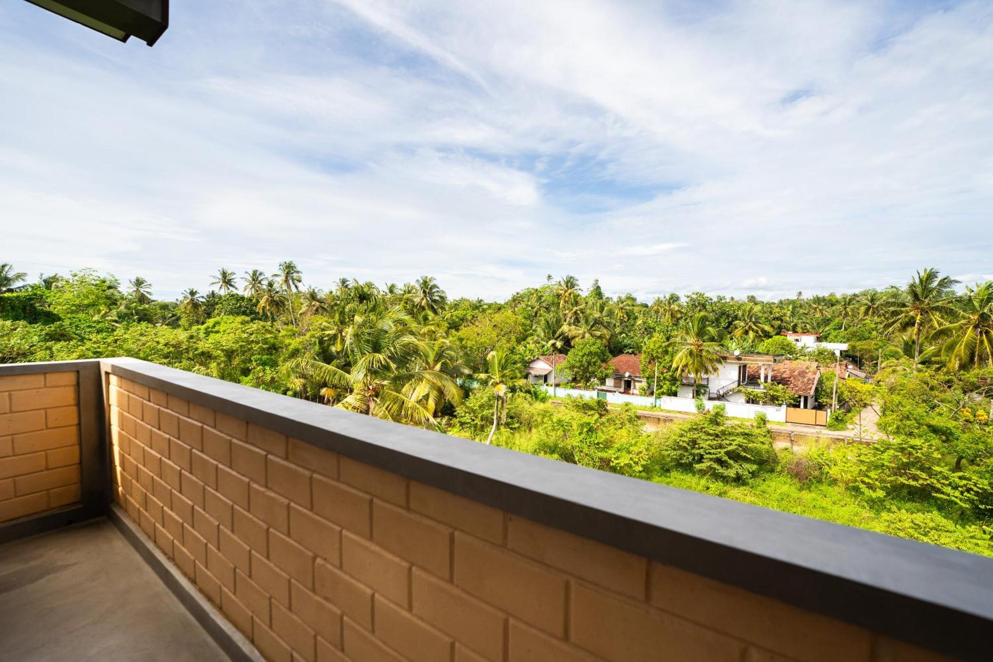 Bliss Blessings Villa & Spa - Hikkaduwa Bagian luar foto