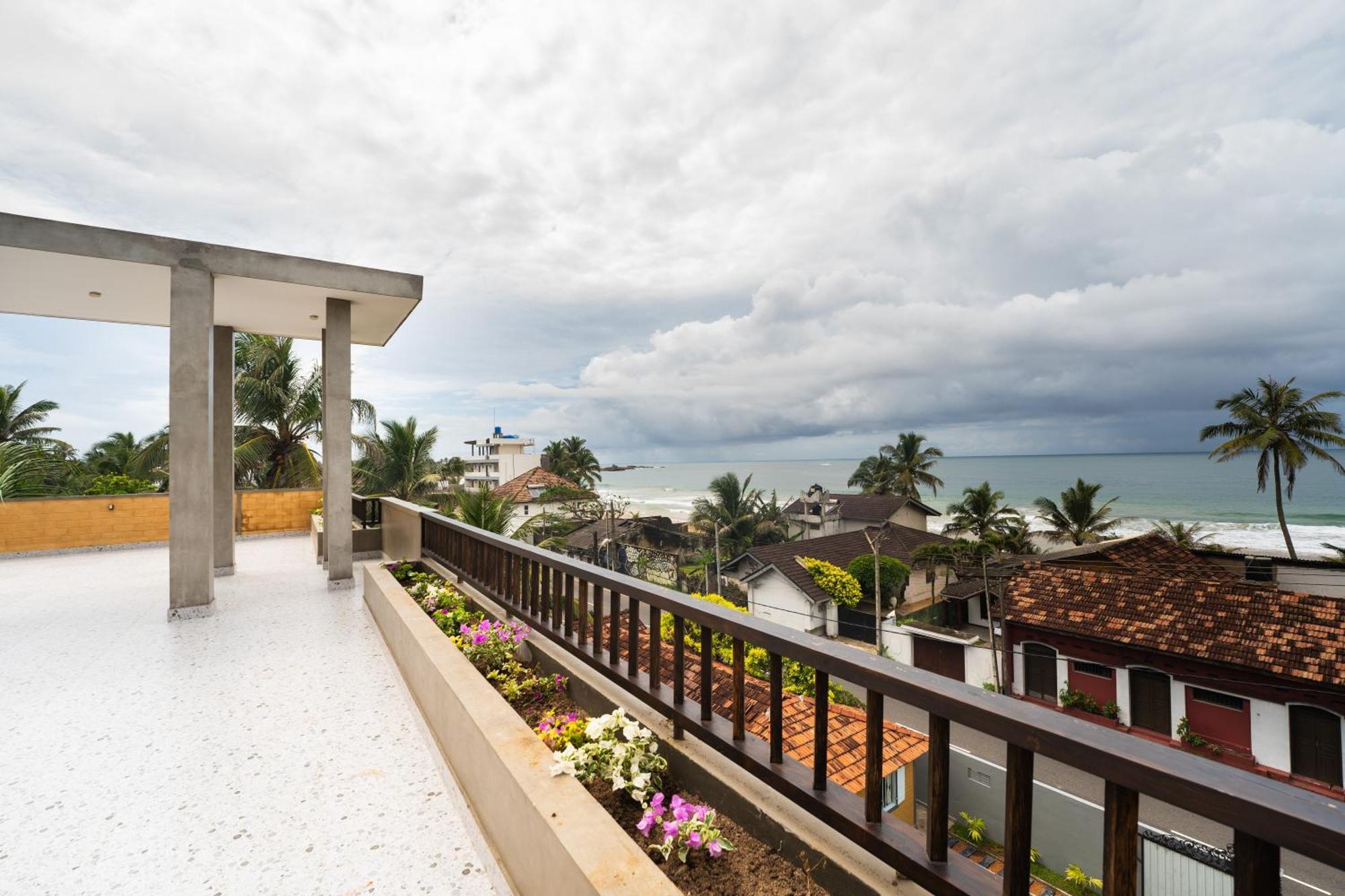 Bliss Blessings Villa & Spa - Hikkaduwa Bagian luar foto