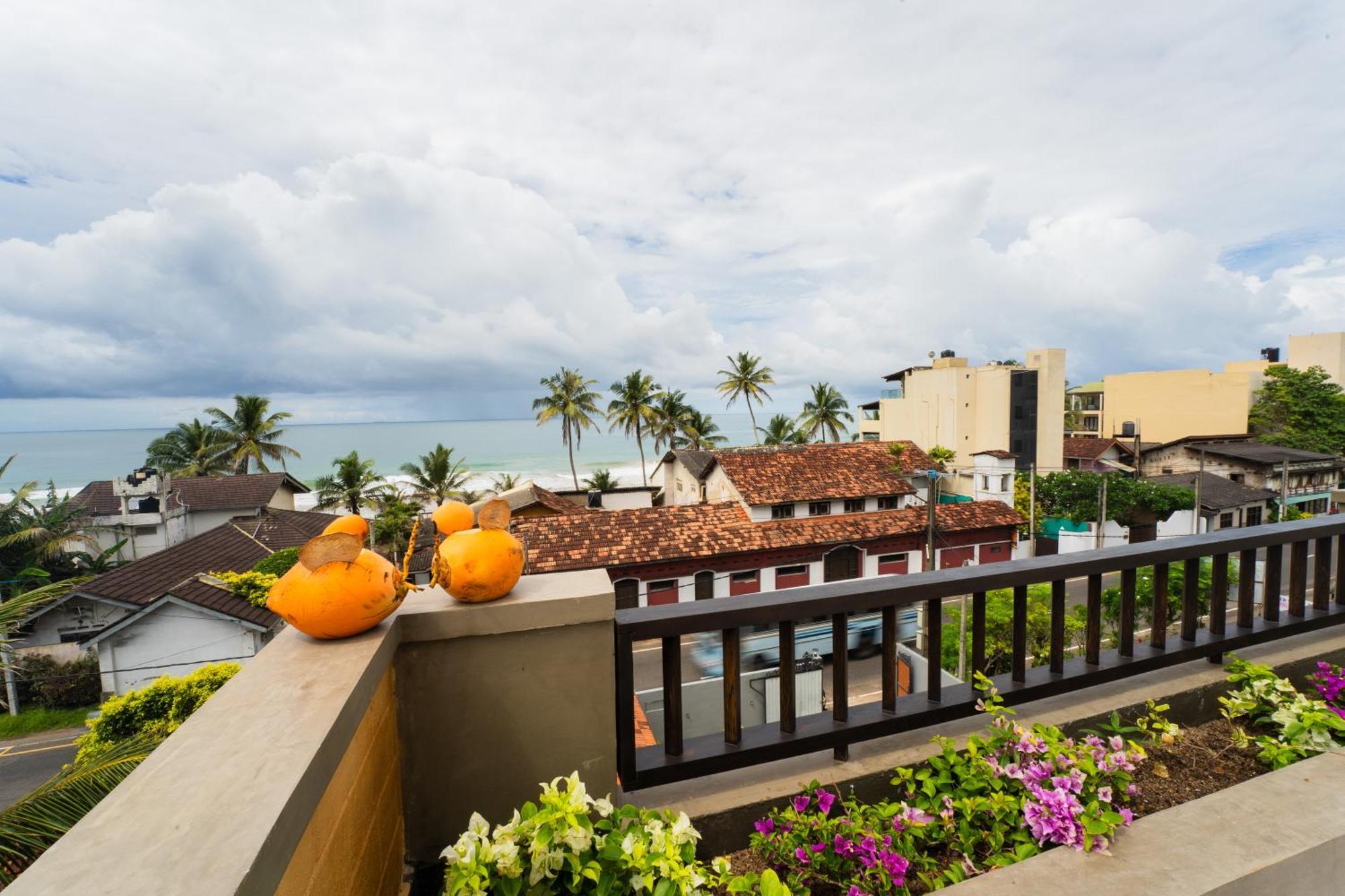 Bliss Blessings Villa & Spa - Hikkaduwa Bagian luar foto